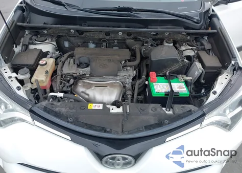 2017 Toyota Rav4 Le z USA, uszkodzony, nr VIN JTMZFREV4HJ144820